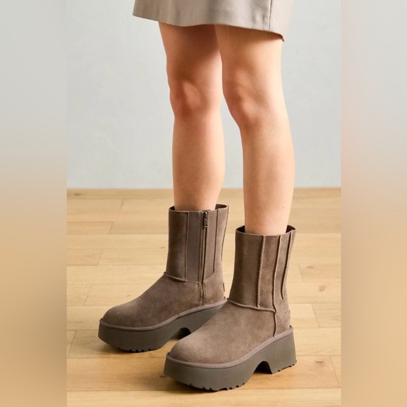 UGG Classic Twin Seam New Heights NWOT